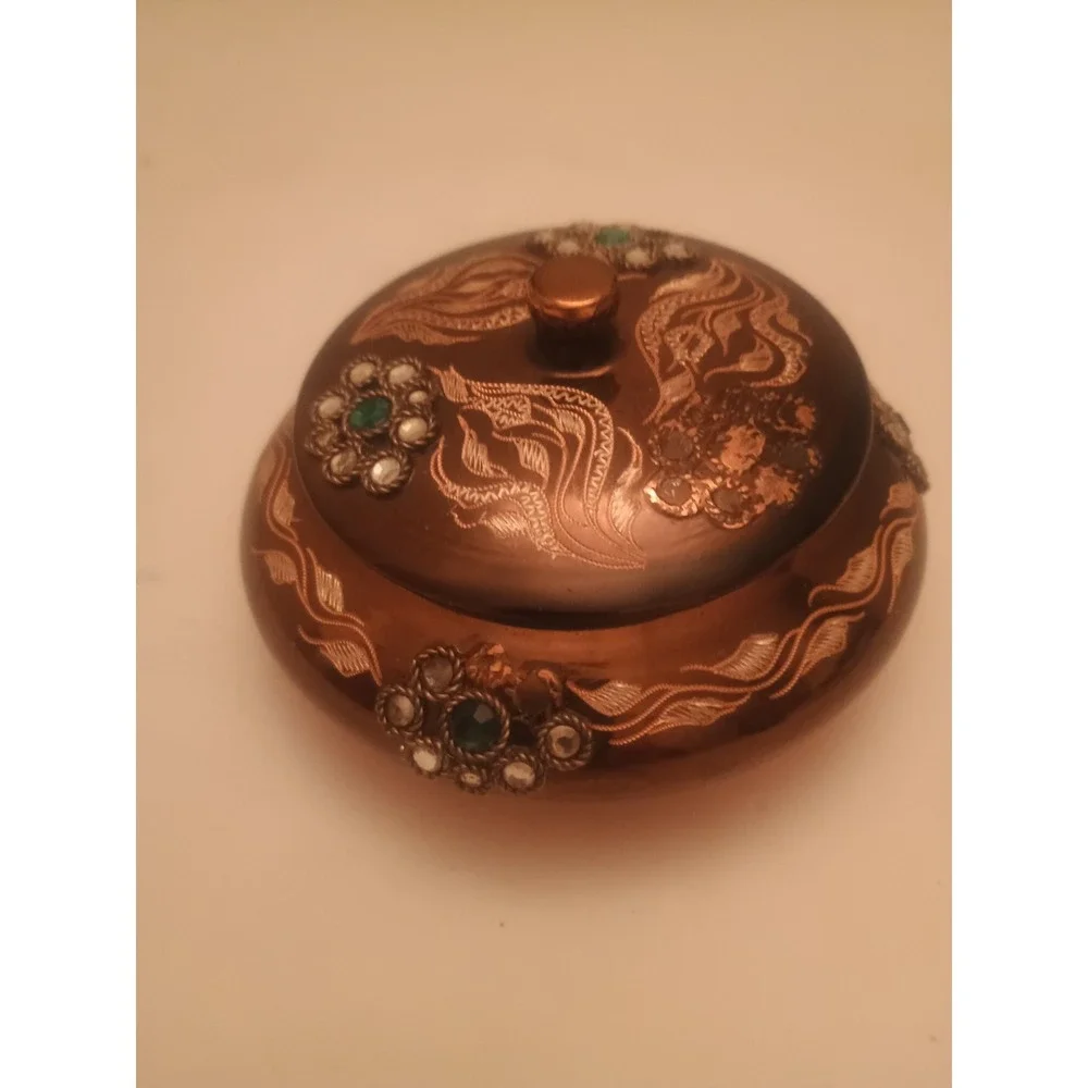 Vint. Copper Tone Lidded Metal Trinket Box/Bowl With Etching & Gems Some Missing